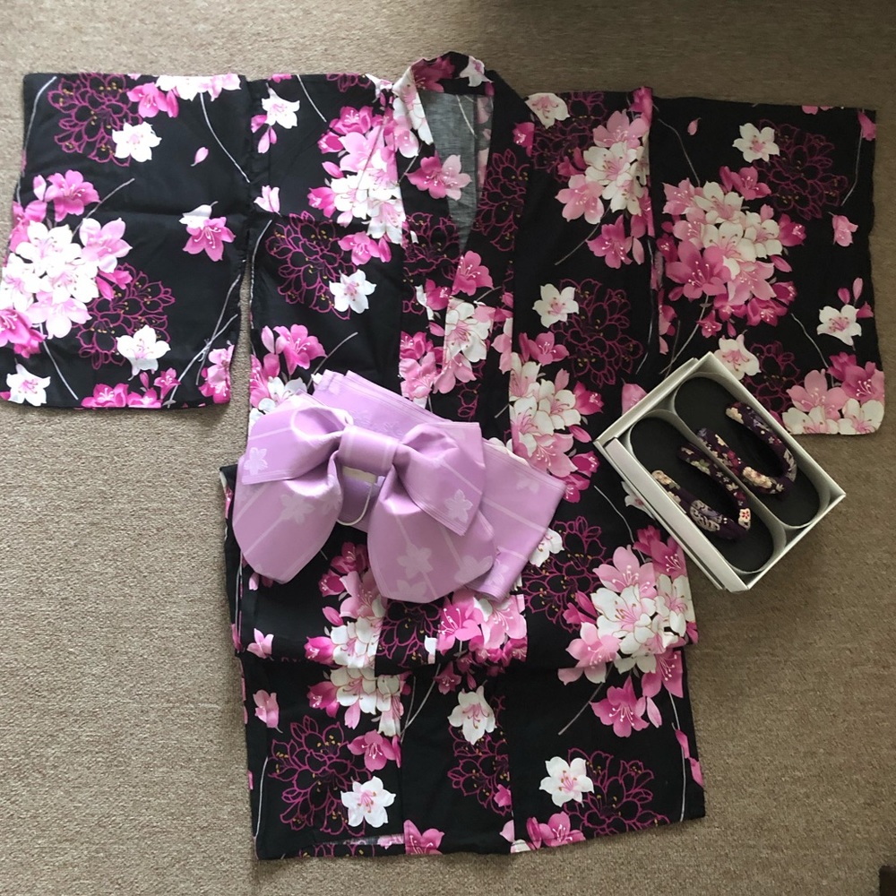 New Japanese Summer Kimono (Yukata) Set